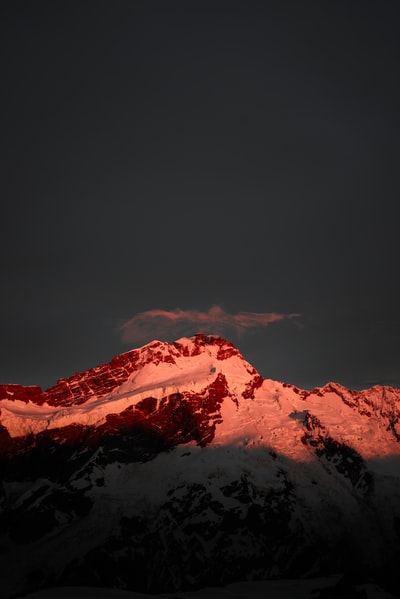 黑天雪山